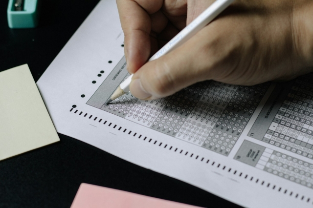 Excel in Competitive Exams with Mixture and Alligation PDFs